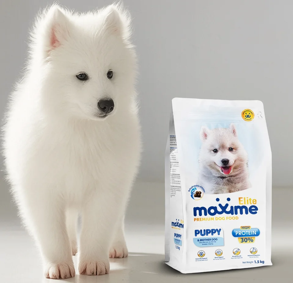 Maxime Elite Puppy dog food with a puppy